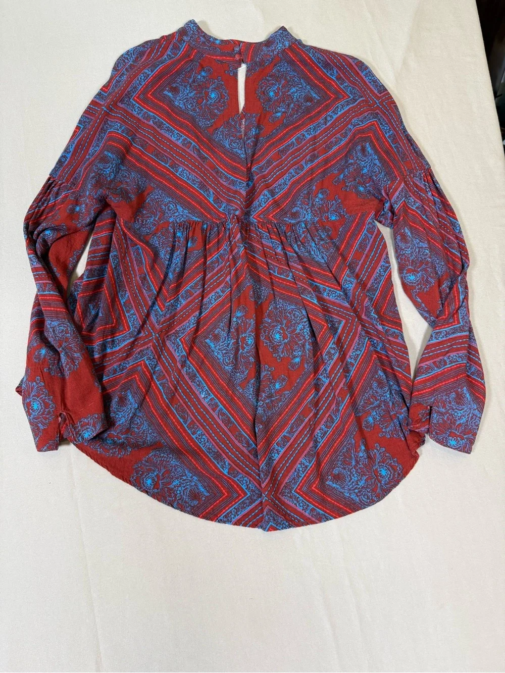 Free People Walking on a Dream Boho Long Sleeve Keyhole Tunic, size Small.
